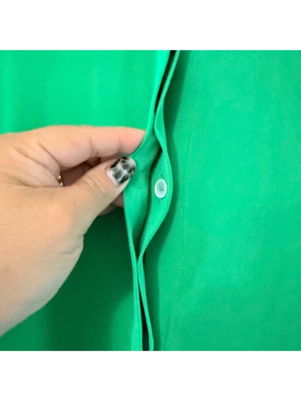 Ann Mashburn Kelly Green Silk Sateen Long Sleeve Button Blouse Womens Medium - Picture 4 of 6